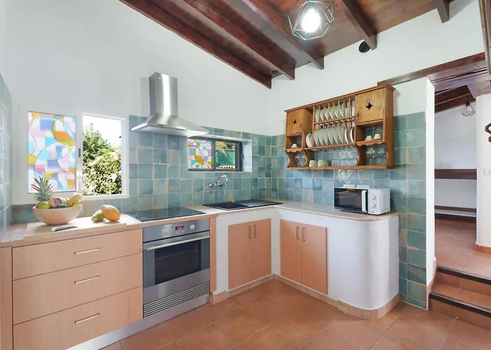 Semesterbostad Pisaverde *