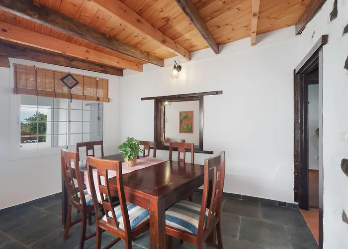 Semesterbostad Pisaverde *